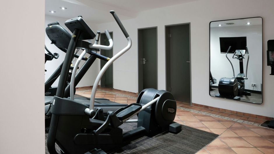 FOUR Ratingen Dusseldorf Airport Health Club