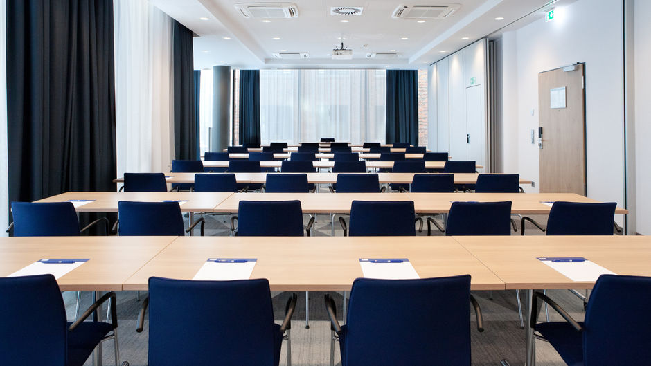 Holiday Inn Express & Suites Monheim Meeting