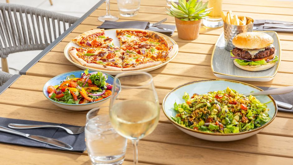 Holiday Inn Gloucester-Cheltenham Restaurant