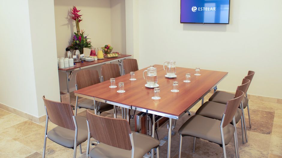 Hotel Estelar San Isidro Meeting