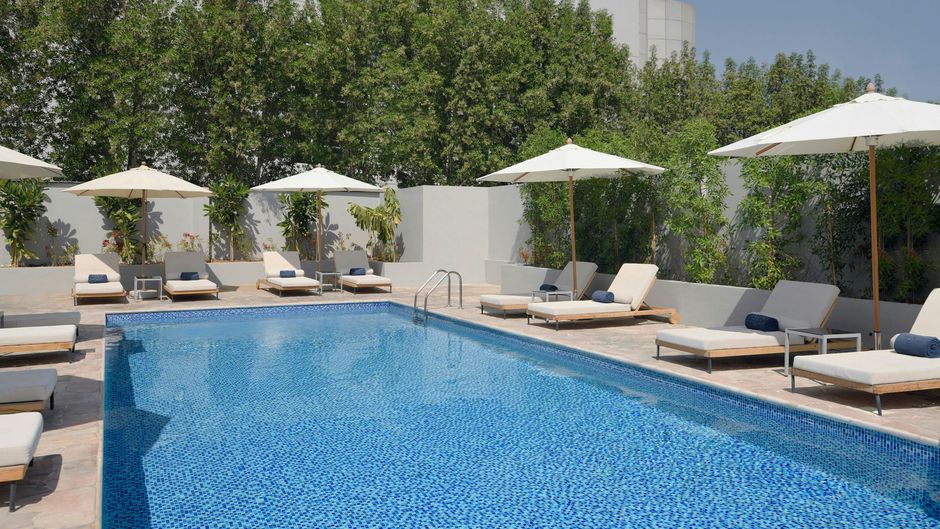 Delta Hotels, Dubai Investment Park Pool