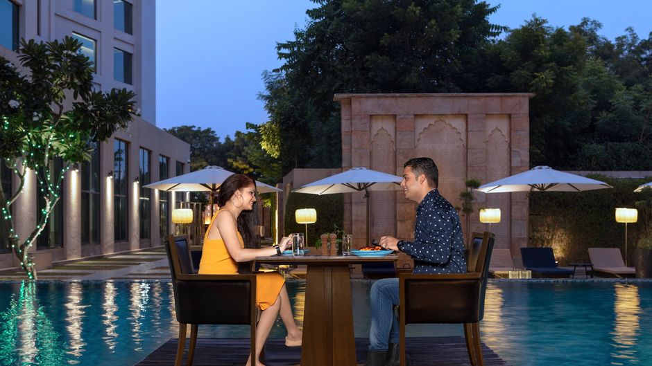 Courtyard by Marriott Agra Pool