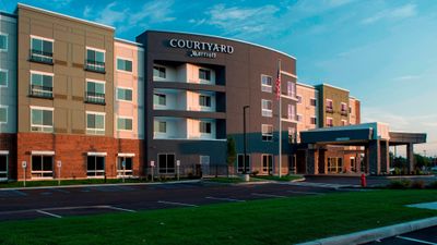 Courtyard Clifton Park