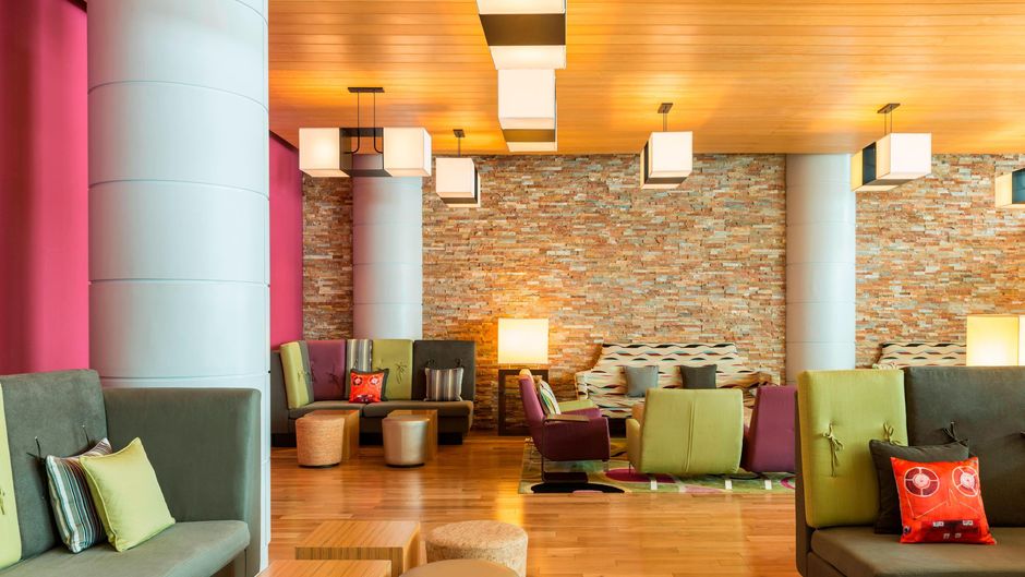 aloft Abu Dhabi Lobby