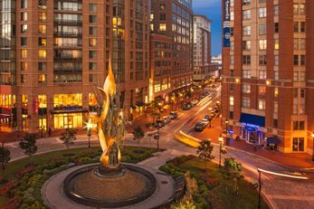 Courtyard by Marriott Inner Harbor