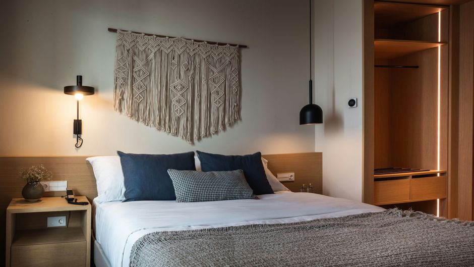 Sabatic Sitges, Autograph Collection Suite
