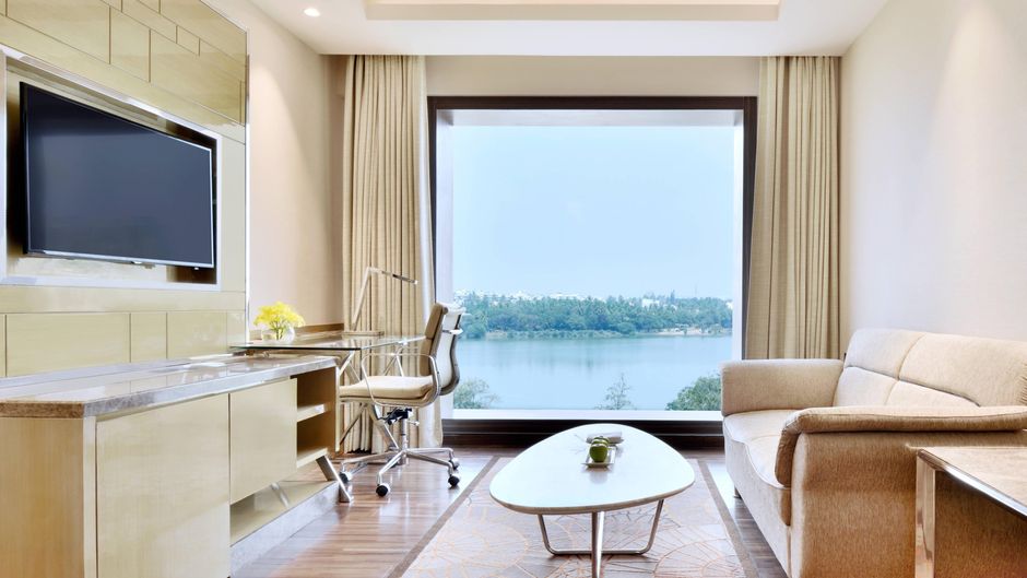 Courtyard by Marriott Bengaluru Hebbal Suite