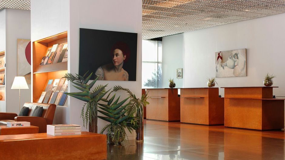 Renaissance Barcelona Fira Hotel Lobby