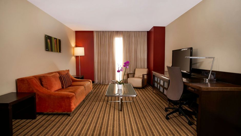 Renaissance Caracas La Castellana Hotel Suite