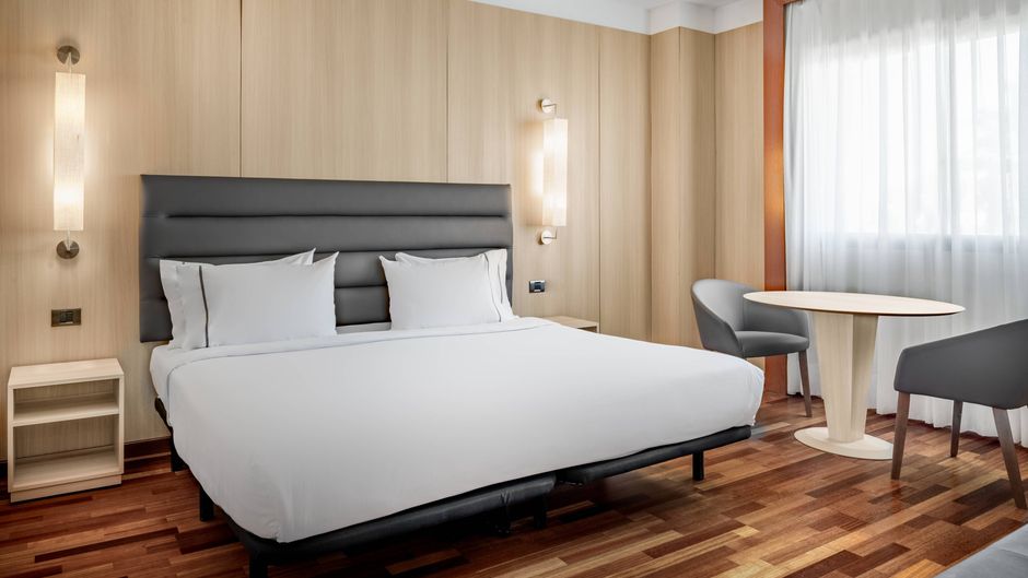 AC Hotel Badajoz Room