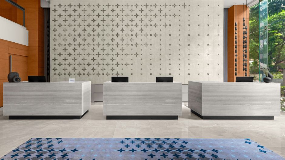 Courtyard by Marriott Bangkok Lobby