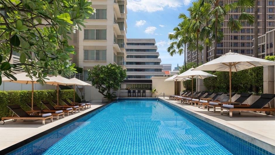 Courtyard by Marriott Bangkok Pool