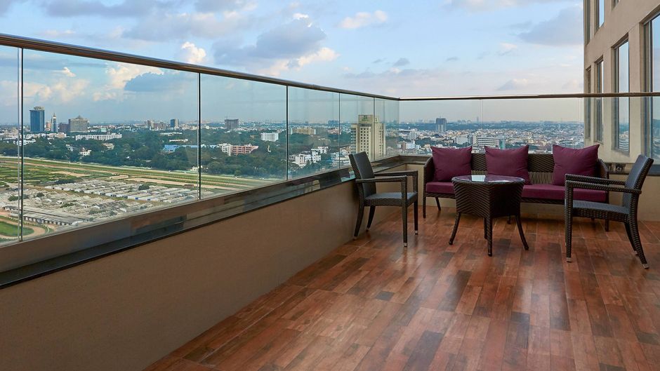 Renaissance Bengaluru Race Course Hotel Suite