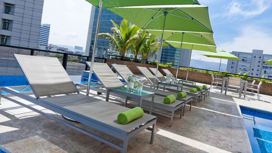 Renaissance Caracas La Castellana Hotel Pool