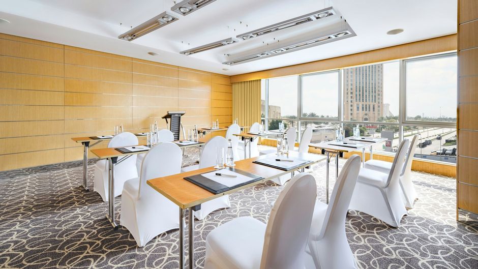 Qabila Westbay Hotel Meeting