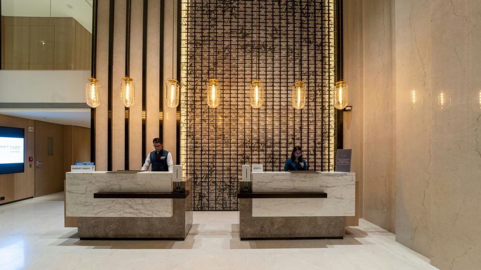 Courtyard Vadodara Lobby