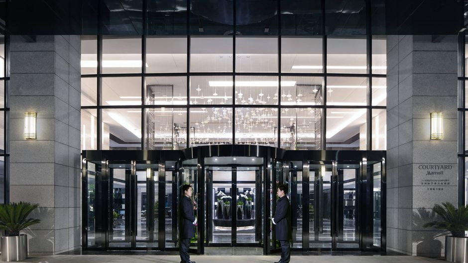 Courtyard Zhengzhou Airport Exterior