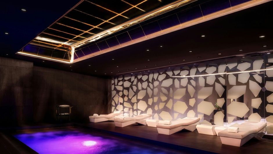 W Bogota Pool