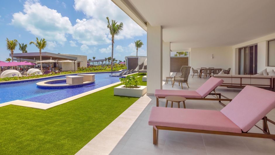 Planet Hollywood Cancun Pool