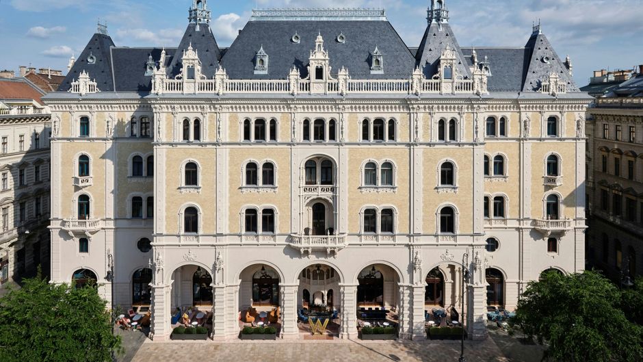 W Budapest Exterior