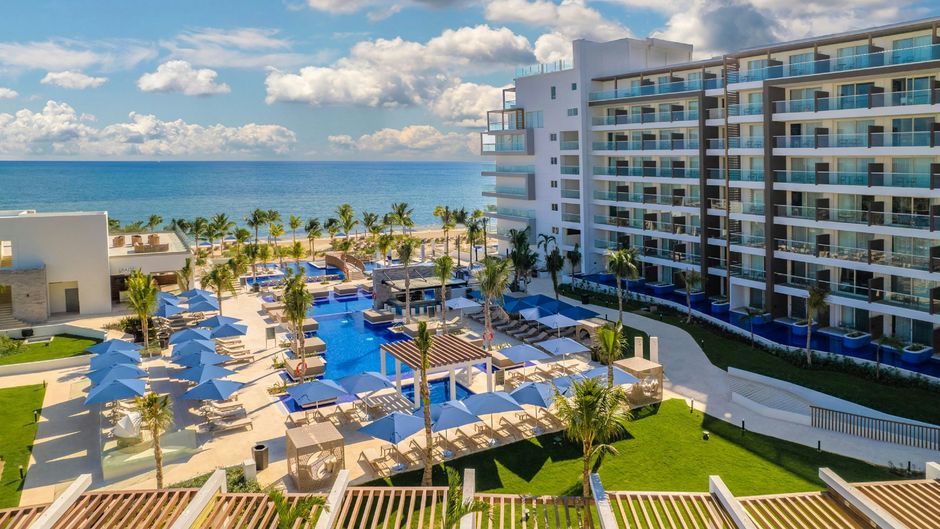 Royalton Splash Riviera Cancun Pool
