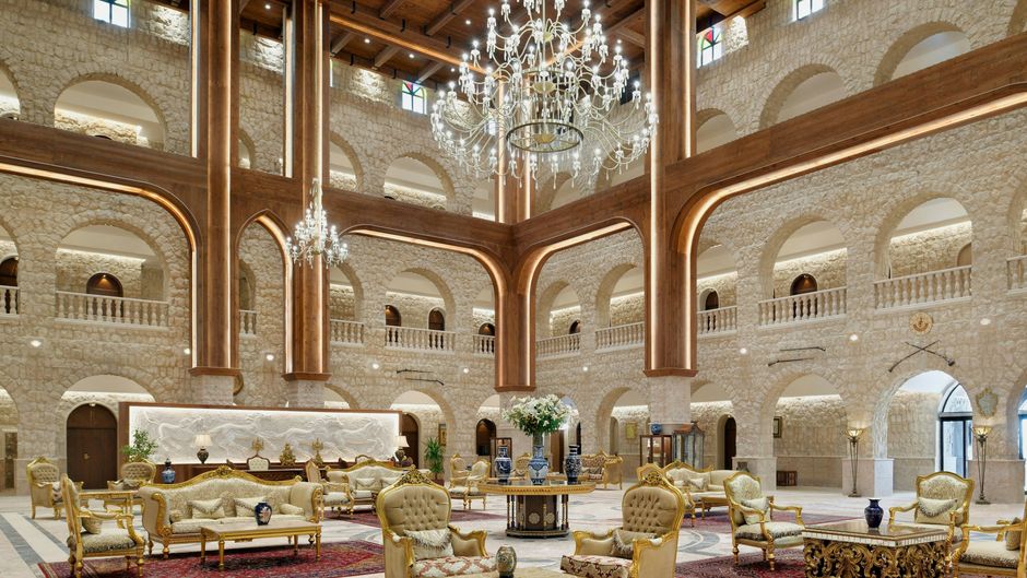 Al Samriya Hotel Doha Lobby