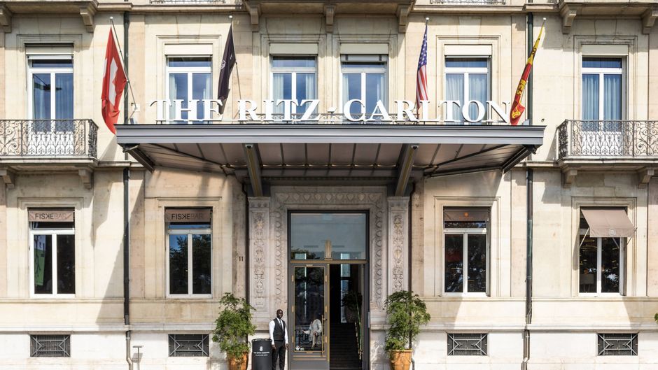The Ritz-Carlton Hotel de la Paix Exterior