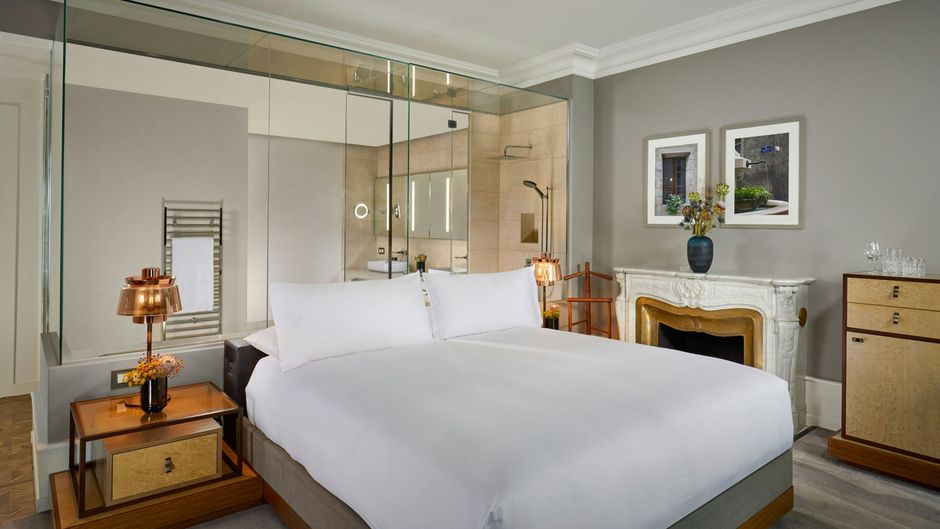 The Ritz-Carlton Hotel de la Paix Room