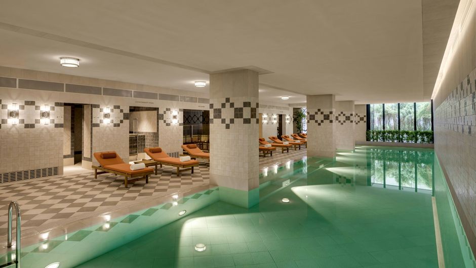 Stradom House, Autograph Collection Pool