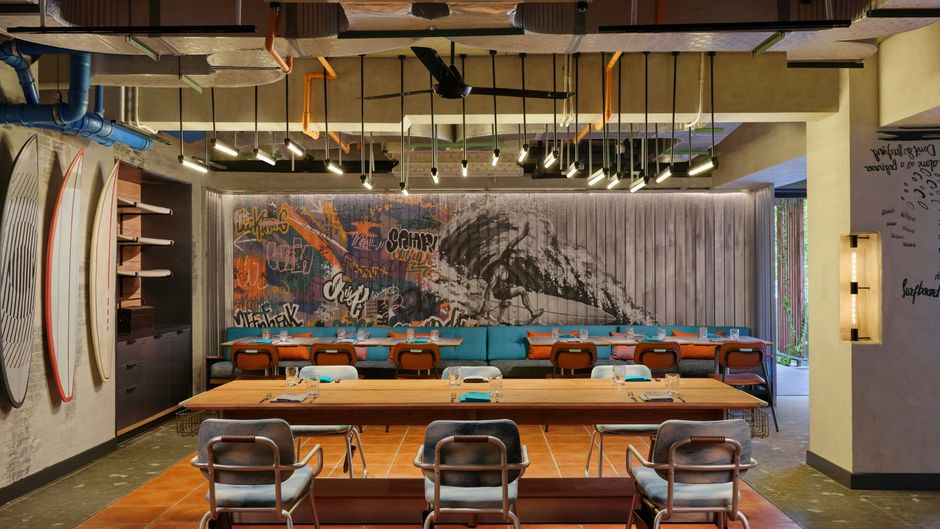 Aloft Bali Kuta at Beachwalk Restaurant