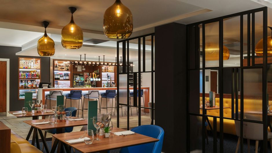 Courtyard by Marriott Glasgow Airport Restaurant