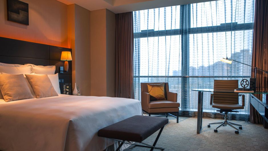 Renaissance Guiyang Hotel Room