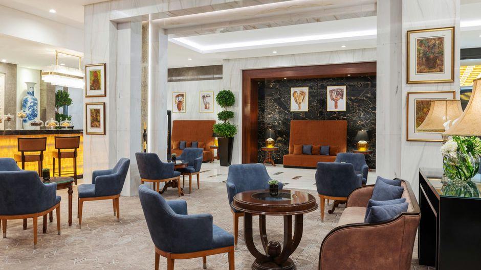 Renaissance Business Bay Dubai Lobby