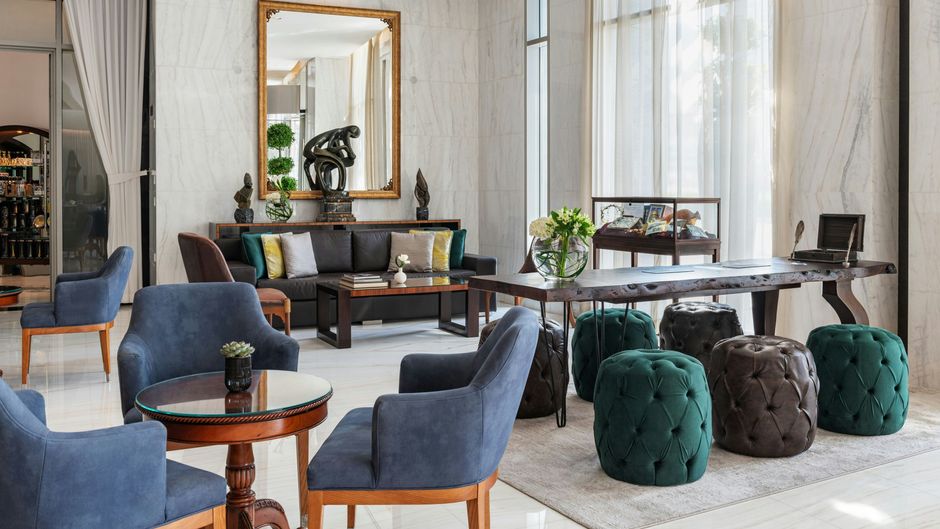 Renaissance Business Bay Dubai Lobby