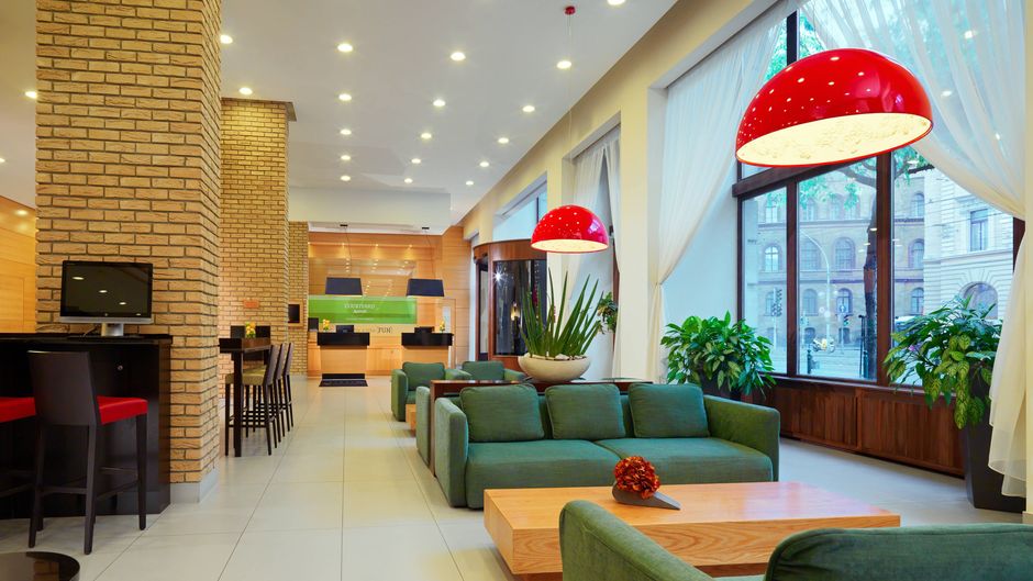Courtyard by Marriott Budapest City Ctr Lobby