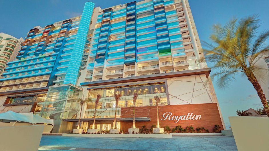 Royalton CHIC Suites Cancun-Adults Only Exterior