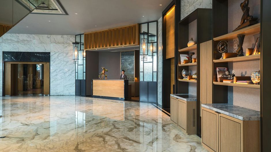 Renaissance Hong Kong Harbour View Hotel Lobby
