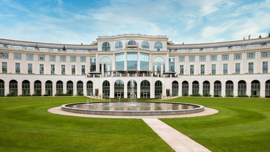 Powerscourt Hotel, Autograph Collection Exterior