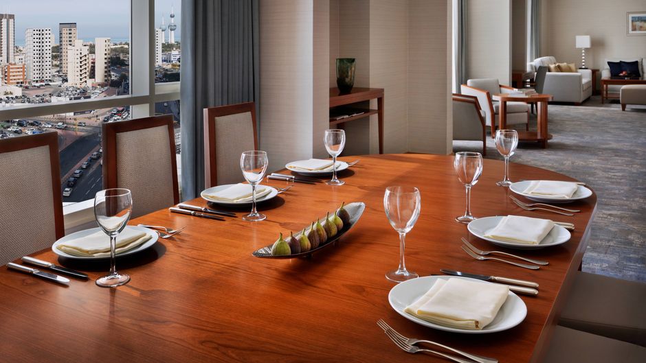 Courtyard by Marriott Kuwait Hotel Suite