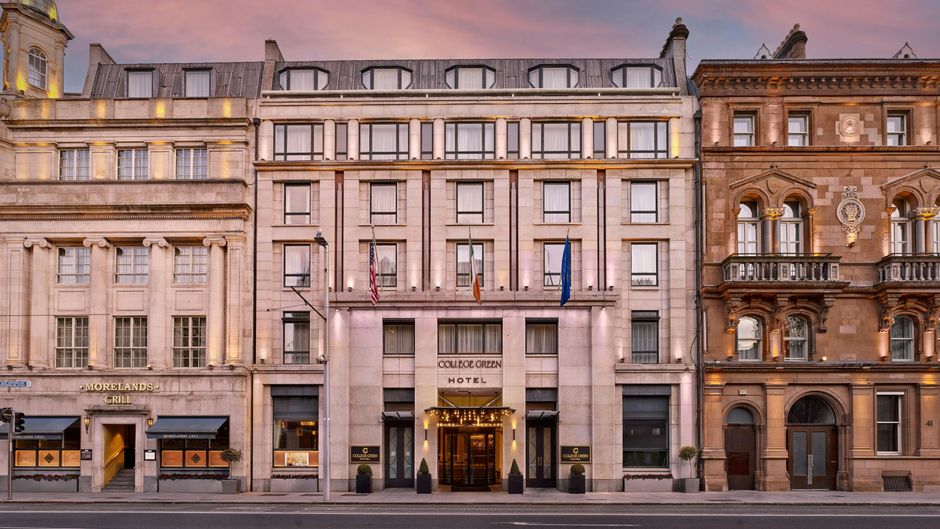 College Green Hotel-Autograph Collection Exterior
