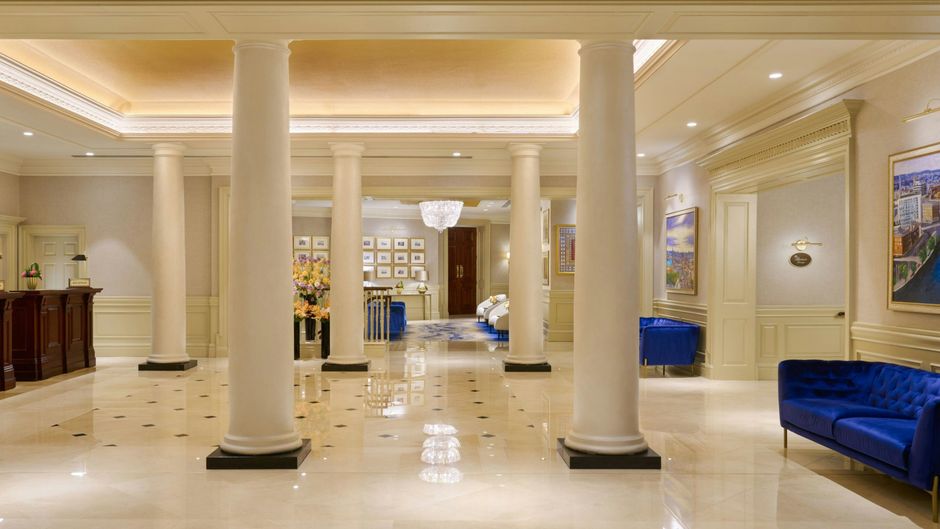College Green Hotel-Autograph Collection Lobby