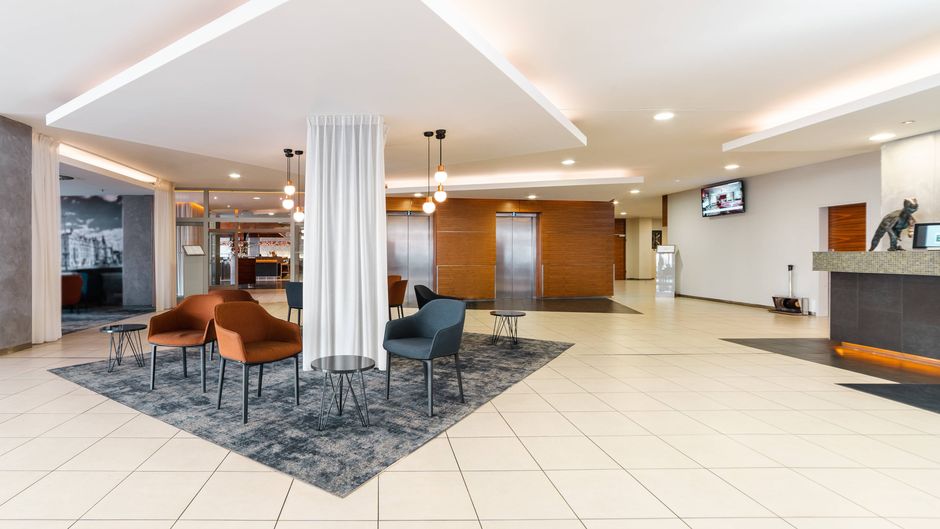 Courtyard by Marriott Pilsen Lobby