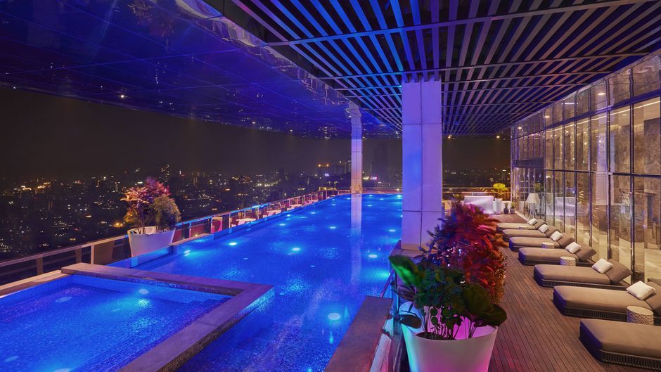 Renaissance Dhaka Gulshan Hotel Pool