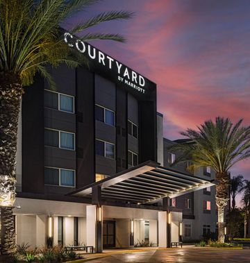 Courtyard Anaheim Resort/Conv Center