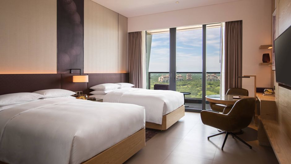 Renaissance Haikou Hotel Room
