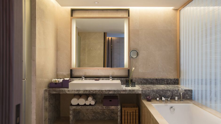 Renaissance Haikou Hotel Room