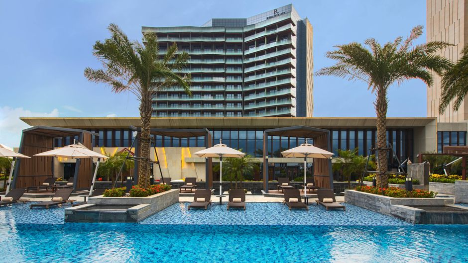Renaissance Haikou Hotel Pool