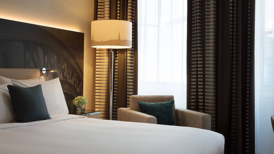 Renaissance Hamburg Hotel Room