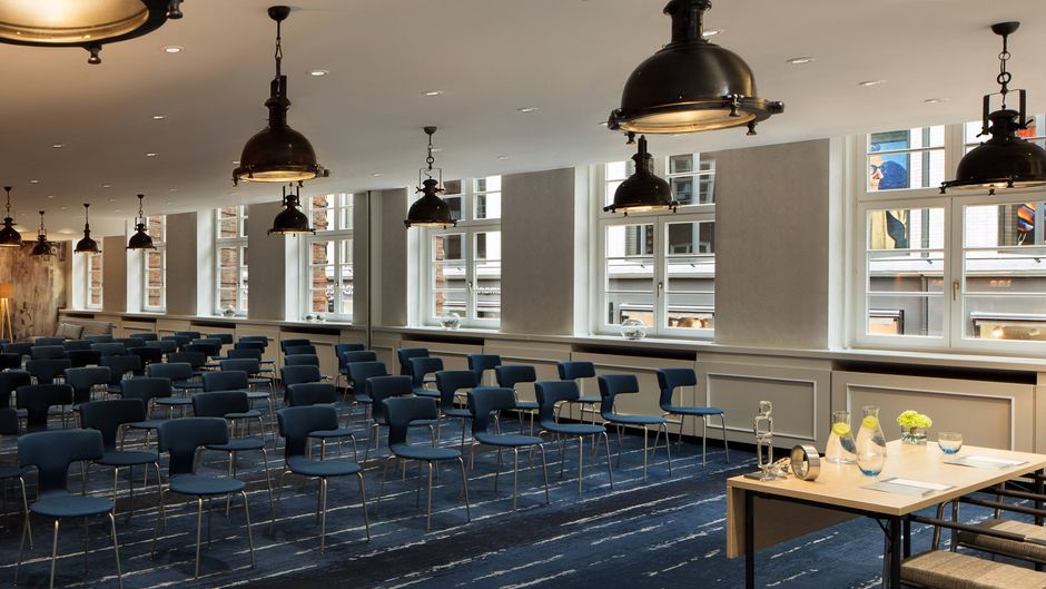 Renaissance Hamburg Hotel Meeting