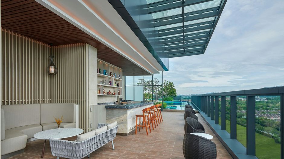 Courtyard by Marriott Setia Alam Pool